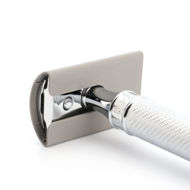 Picture of Blade guard for safety razors from MÜHLE