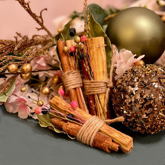 palo santo cinnamon bay leaf gift